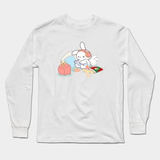 cute bunny playing video games Long Sleeve T-Shirt